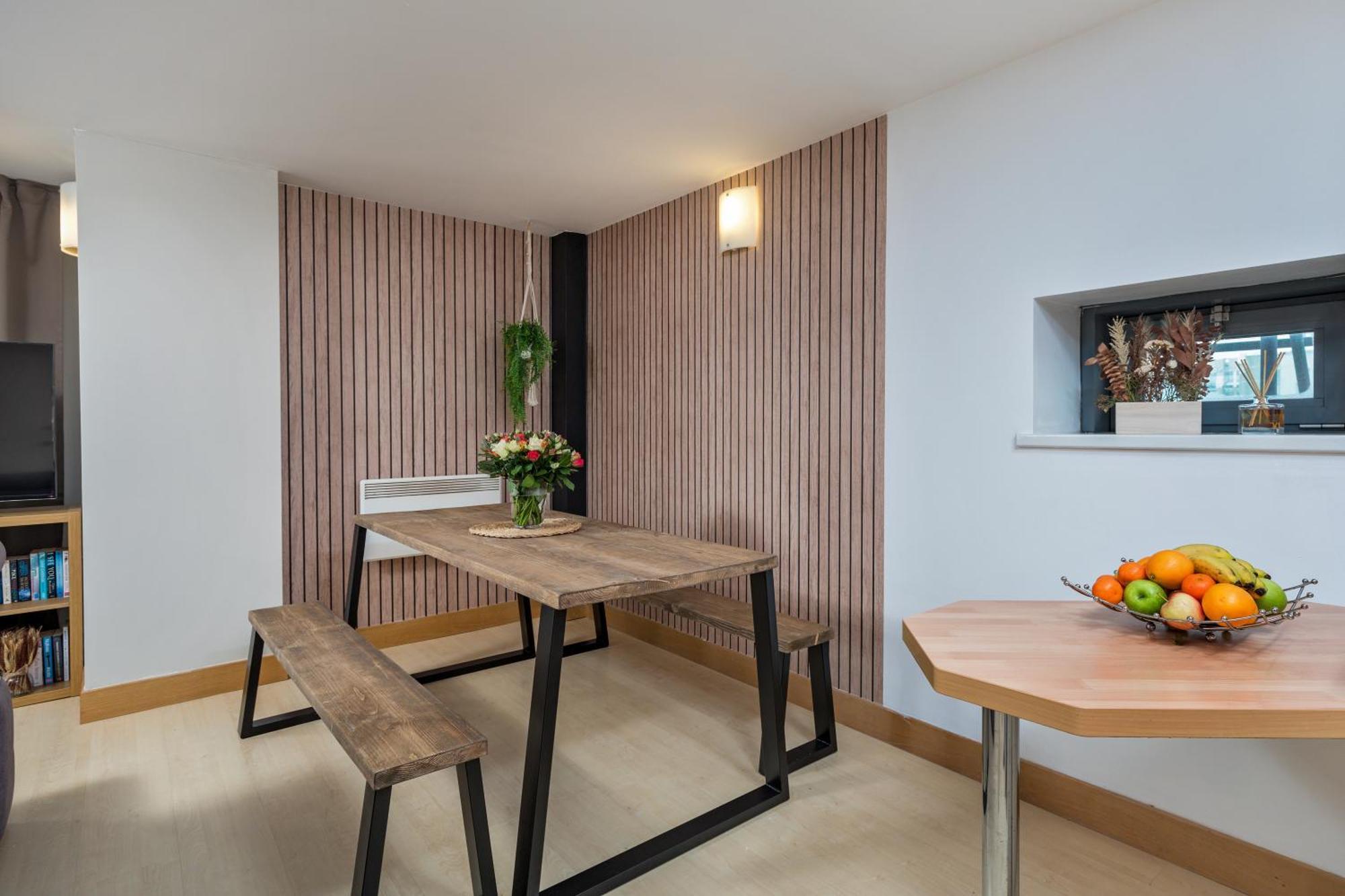 Urban Oasis: Heart Of City By Train Leeds  Exterior foto